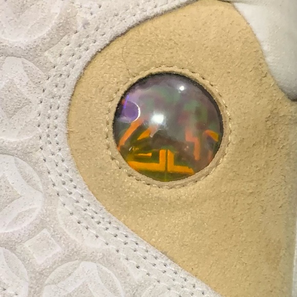 NIKE RETRO JORDAN 13- CHINESE NEW YEAR 2020 SPECIAL COIN DESIGN (CW4409-100) - Picture 5 of 16